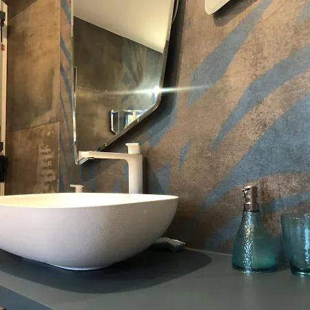 Des Cabres リュネル