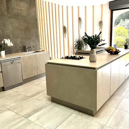 Des Cabres リュネル